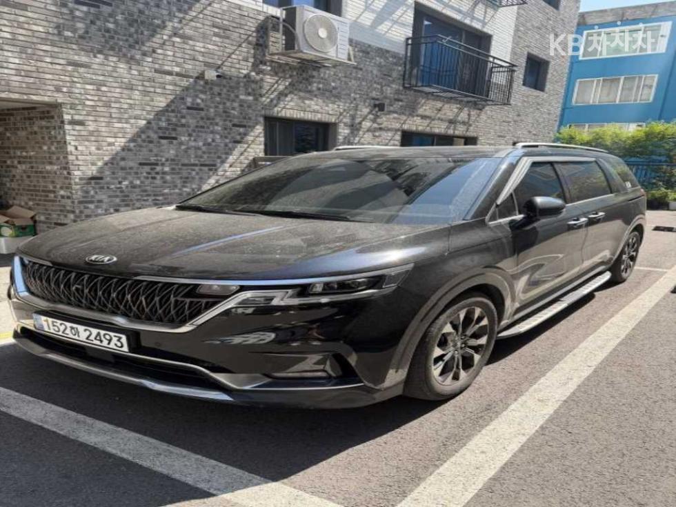 2021 - kia carnival