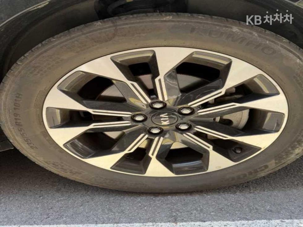 2021 - kia carnival