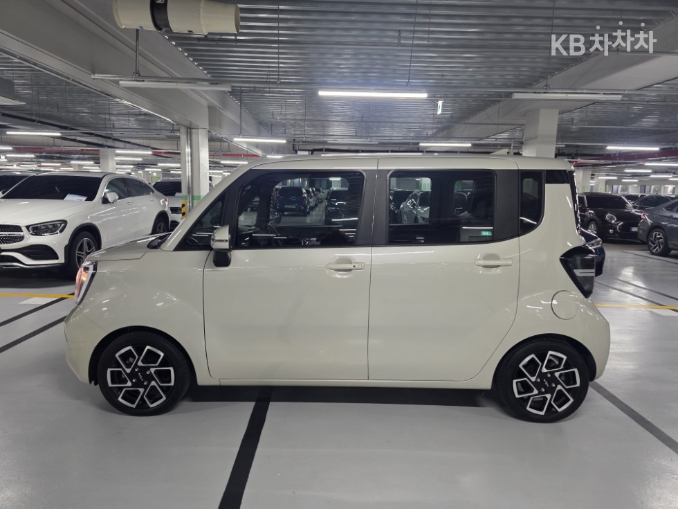 2023 - kia kia