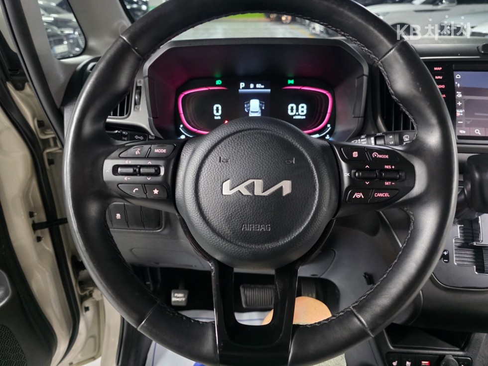 2023 - kia kia