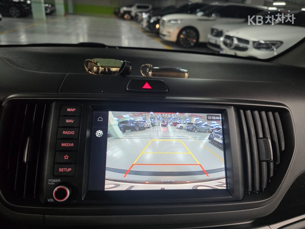 2023 - kia kia