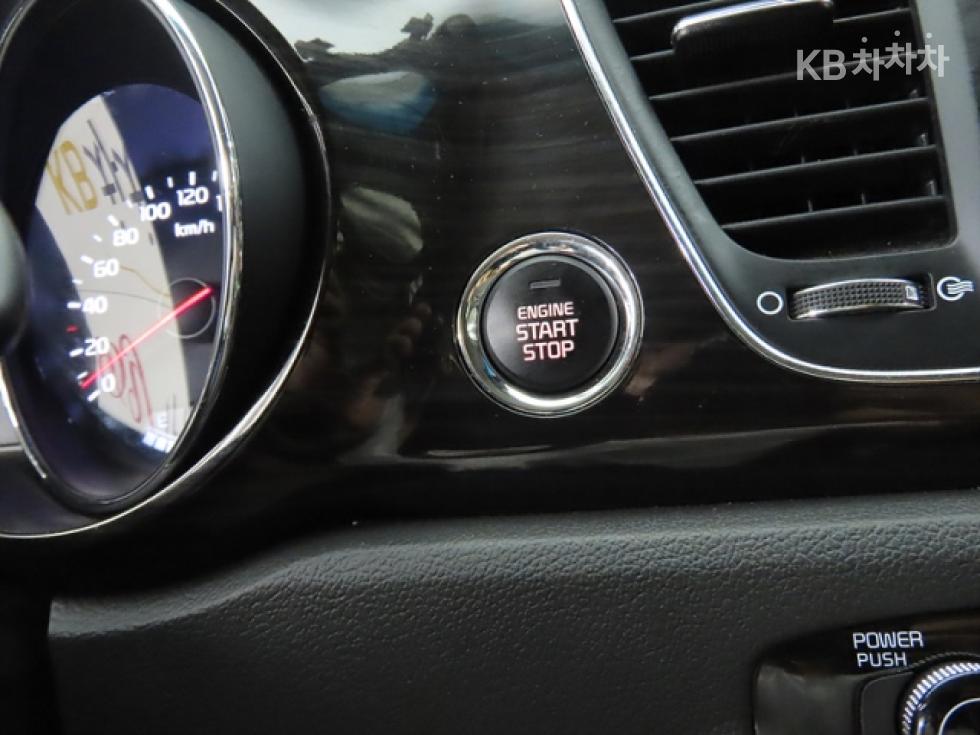 2020 - kia carnival