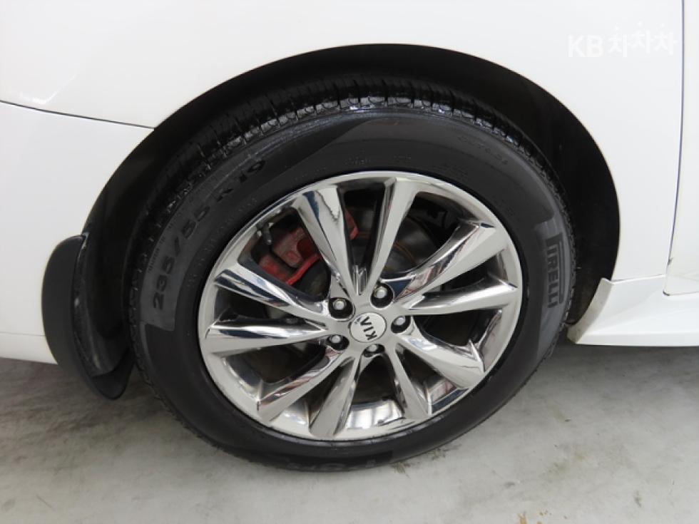 2020 - kia carnival