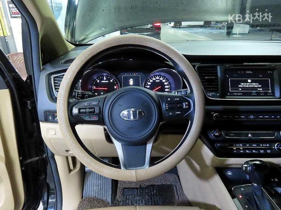 2016 - kia carnival