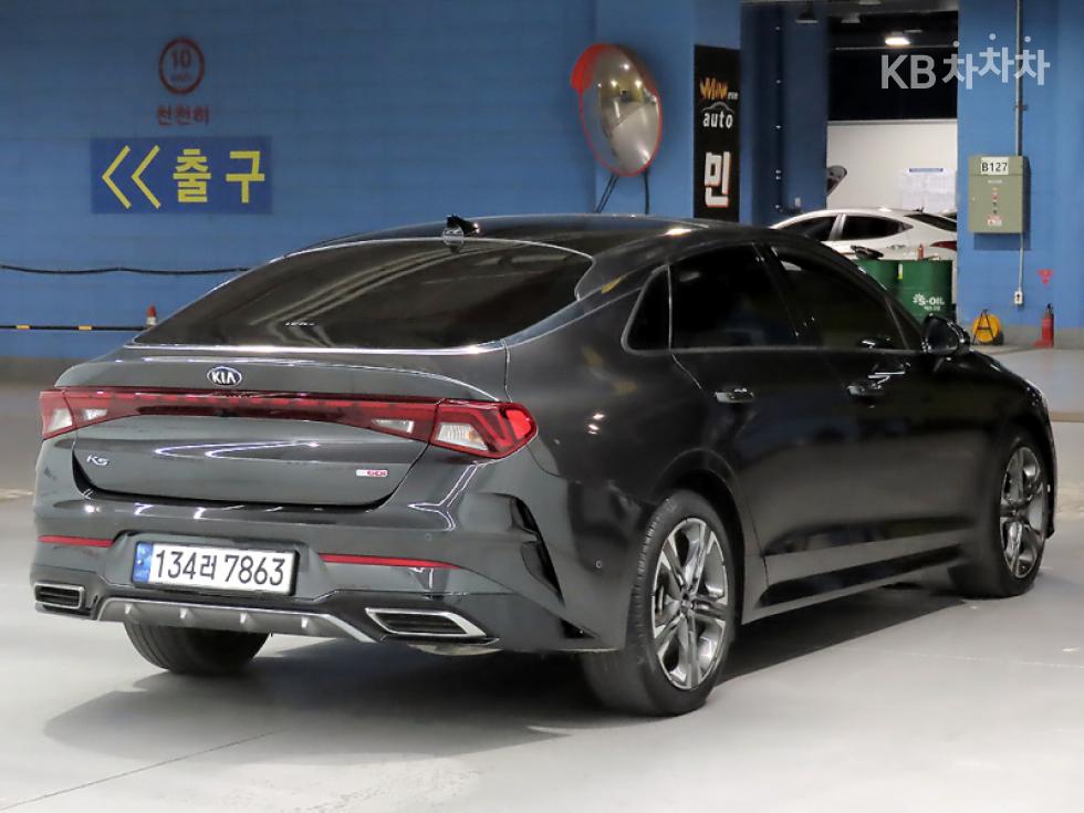 2021 - kia k5