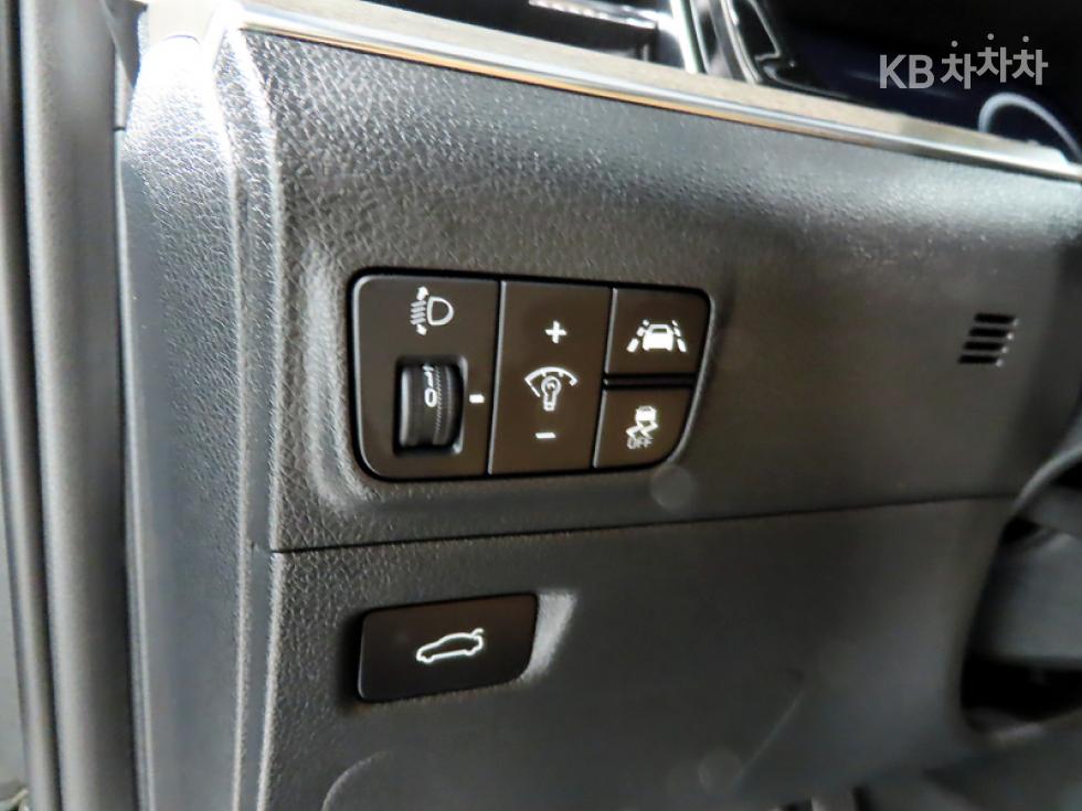 2021 - kia k5