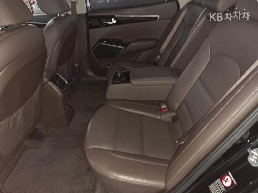 2019 - kia k7