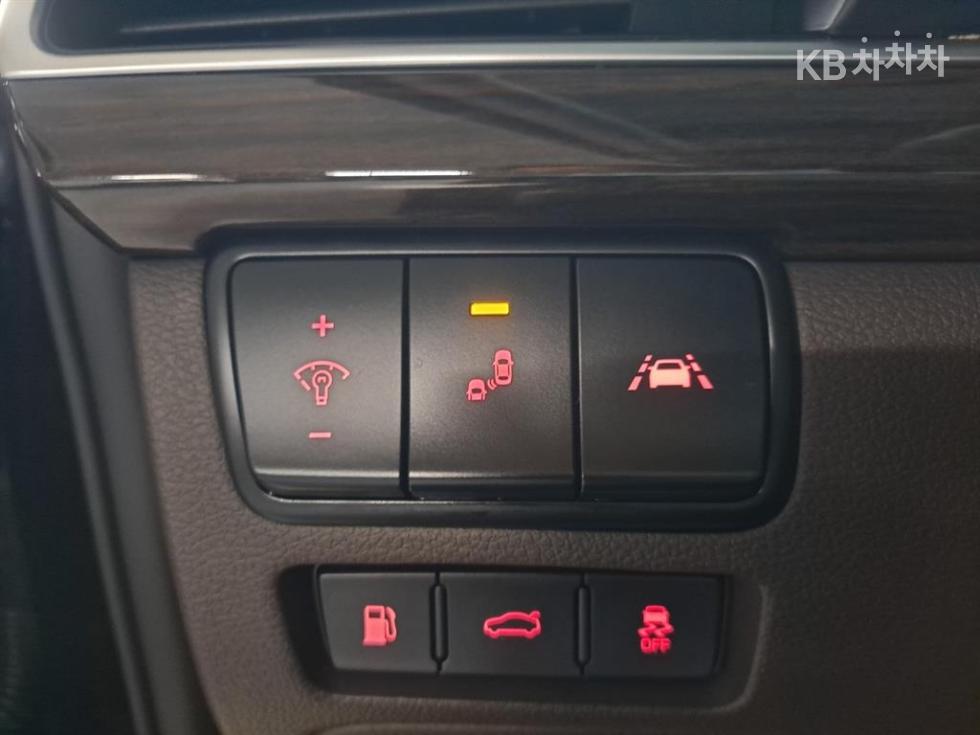 2019 - kia k7
