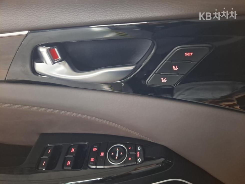 2019 - kia k7