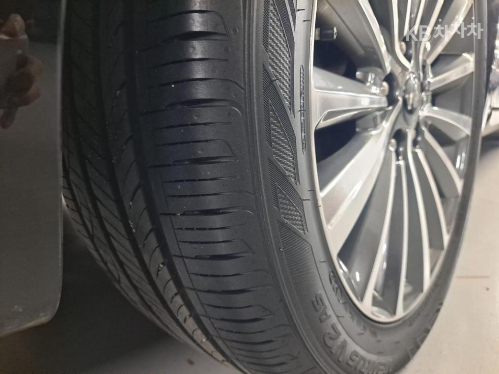 2019 - kia k7
