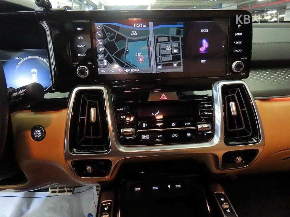 2021 - kia sorento