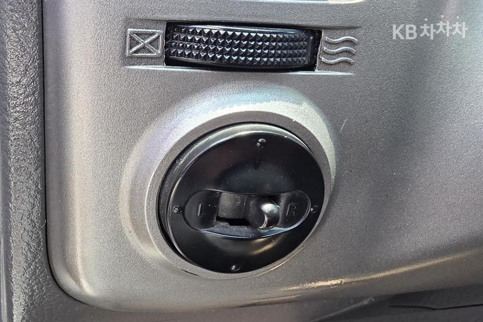 2014 - kia bongo iii