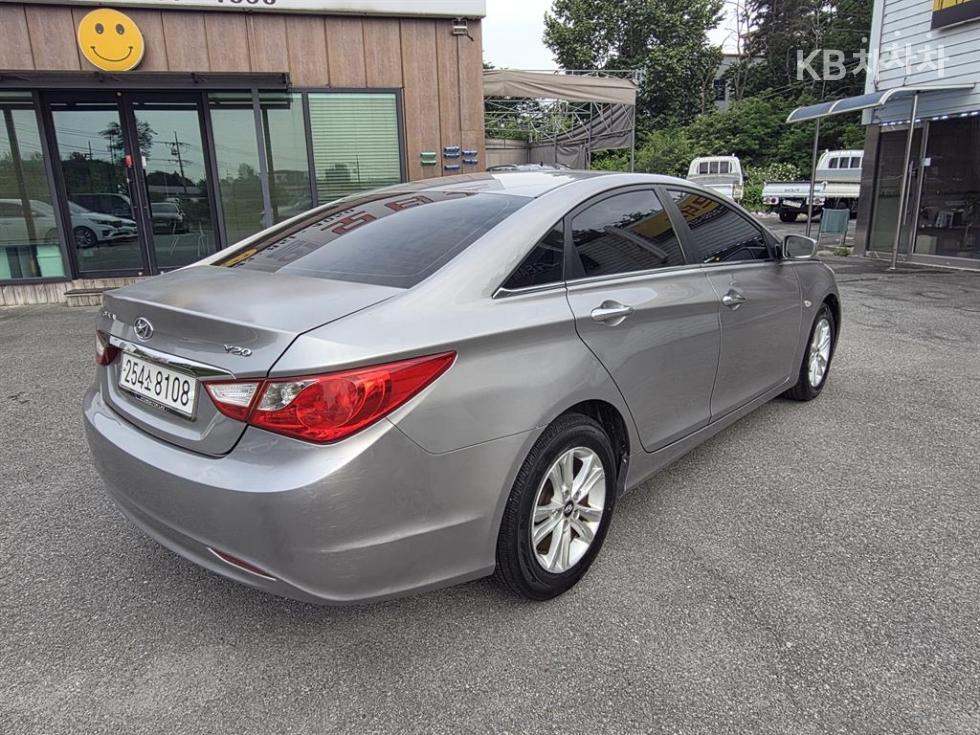 Hyundai Sonata — miniaturë 4