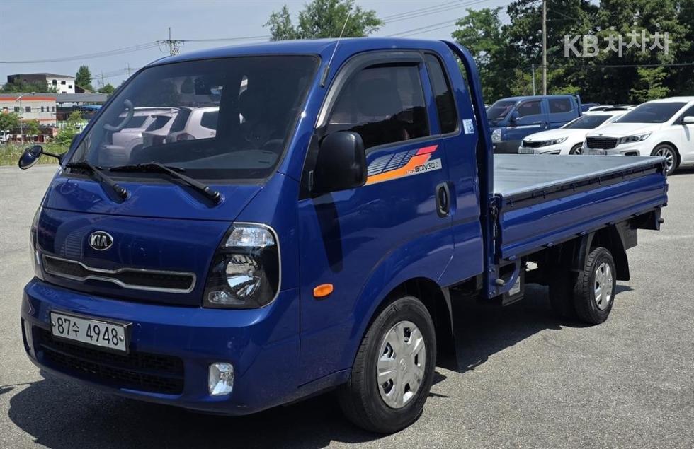 2019 - kia bongo iii