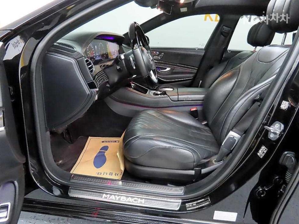 2020 Mercedes-Benz S photo