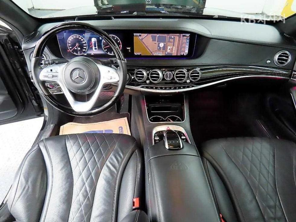 2020 Mercedes-Benz S photo