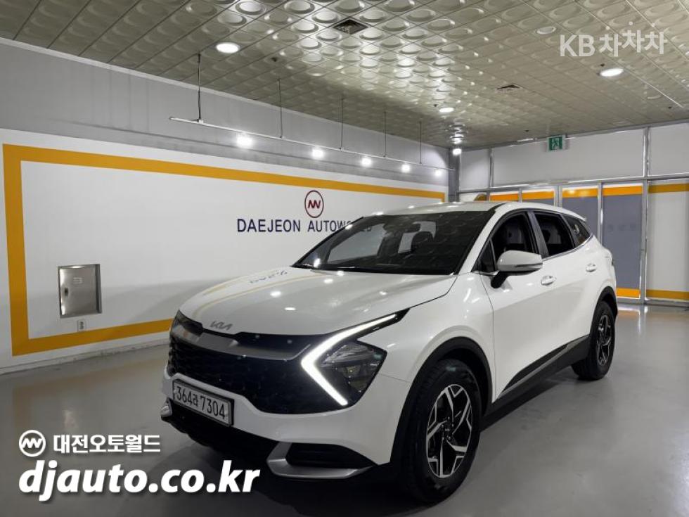 2022 - kia sportage