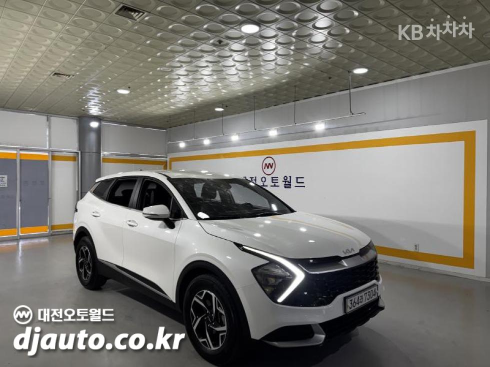 2022 - kia sportage