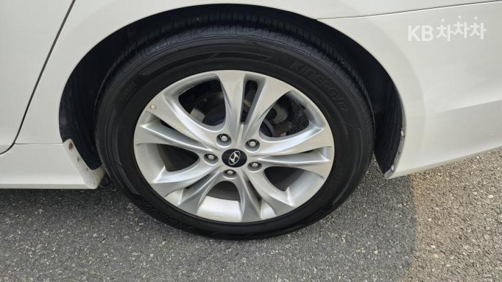 Hyundai Sonata — miniaturë 19