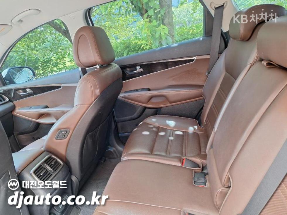 2016 - kia sorento