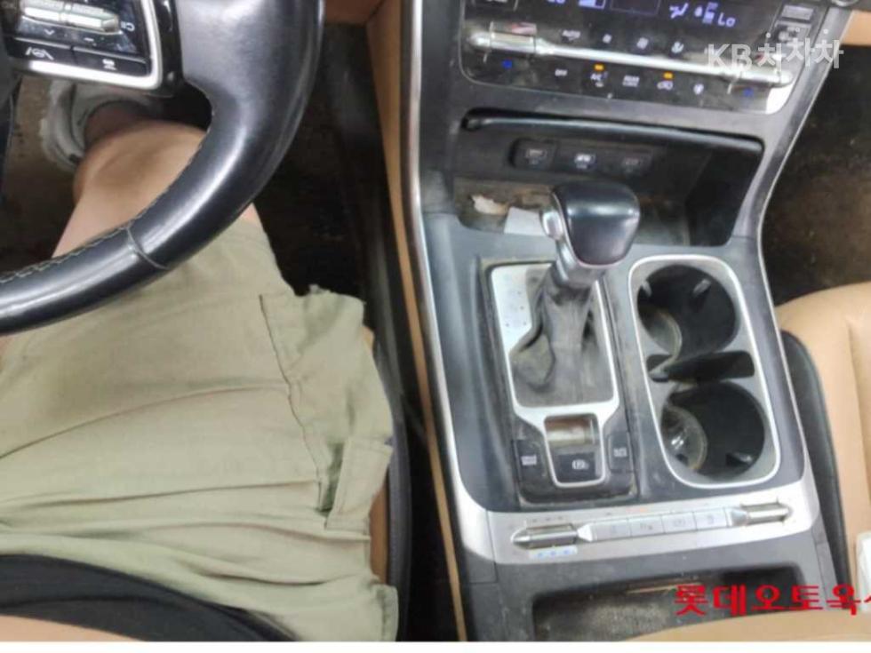 2021 - kia carnival