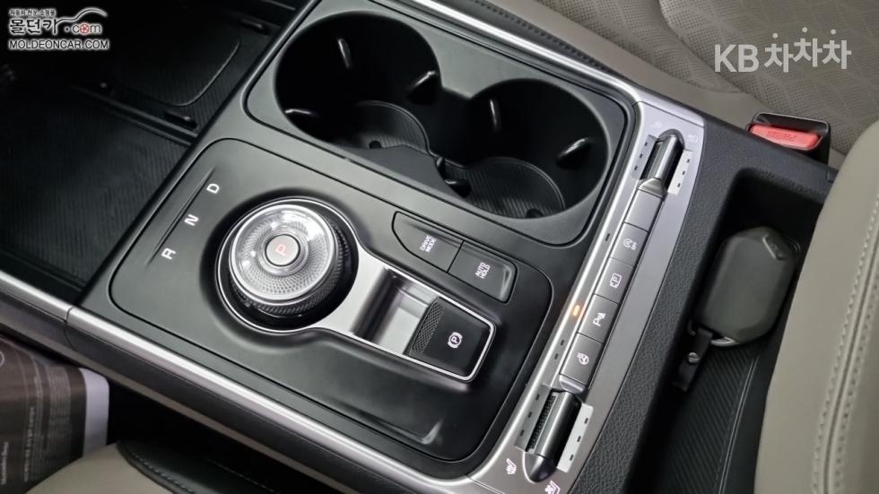 2025 - kia carnival