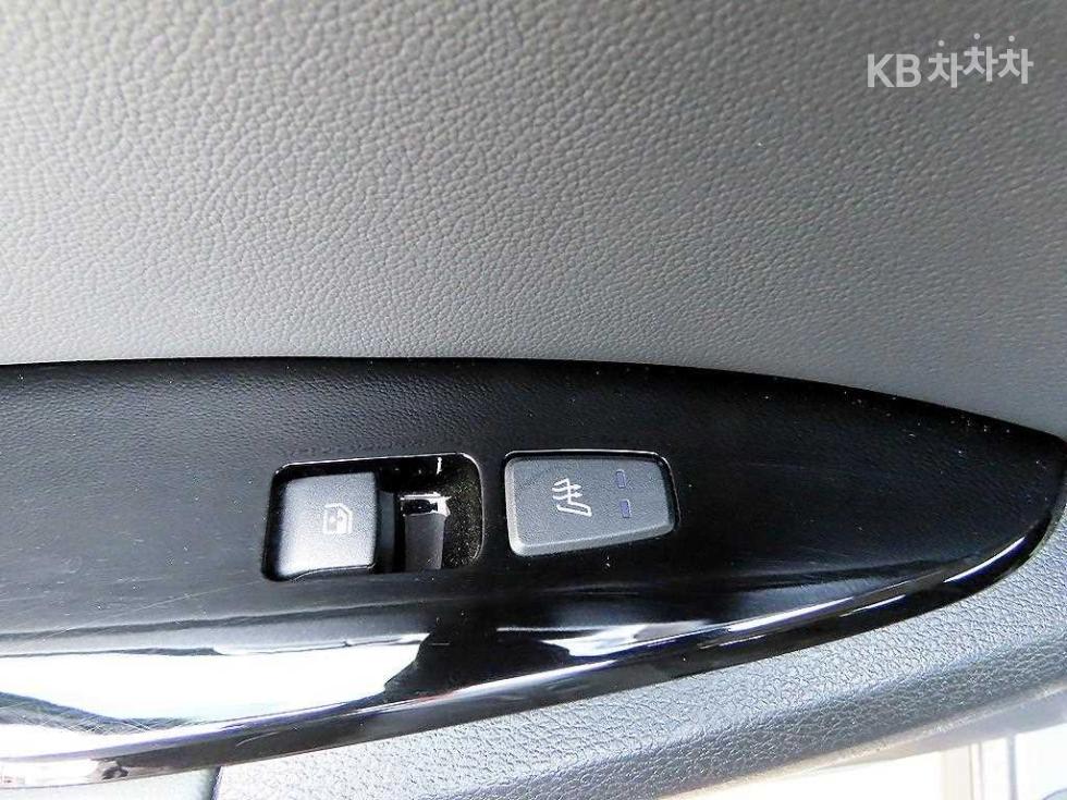 2022 - kia sportage
