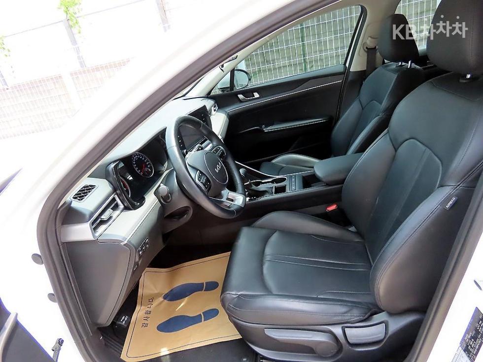 2023 - kia k5