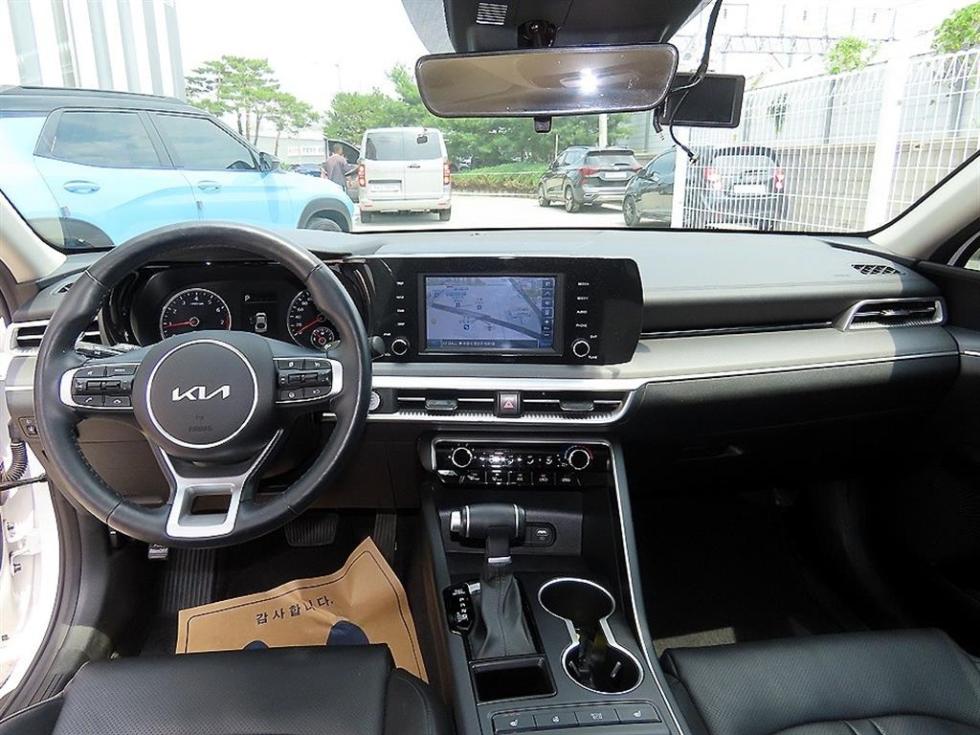 2023 - kia k5