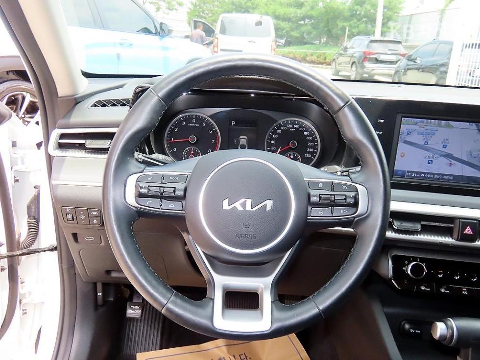 2023 - kia k5