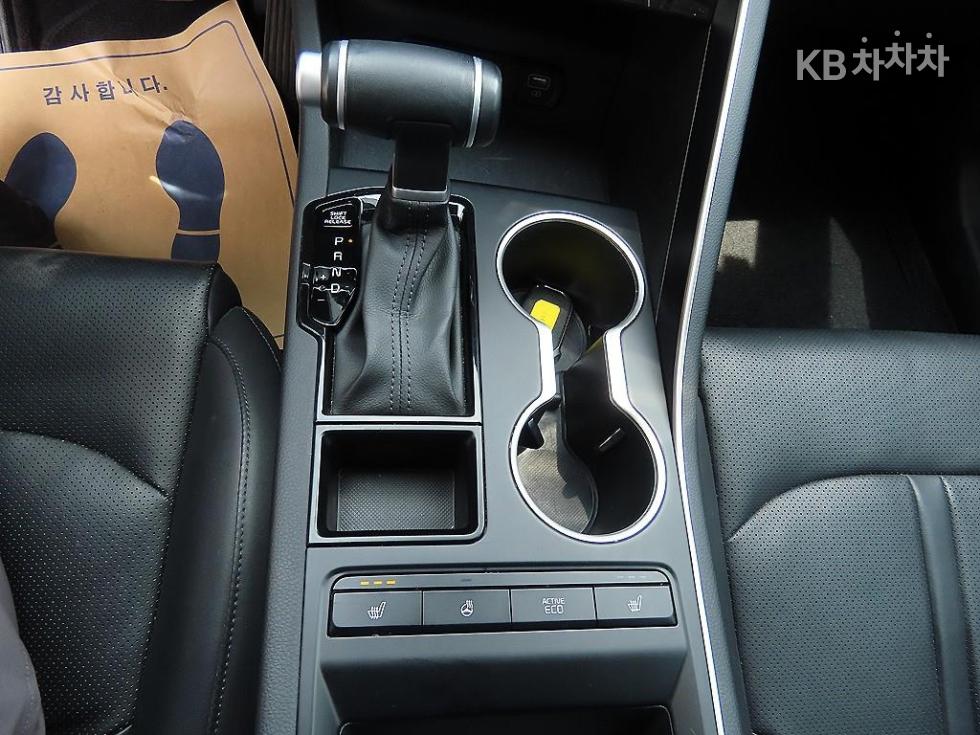 2023 - kia k5