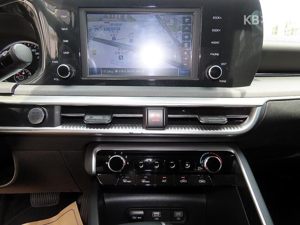 2023 - kia k5