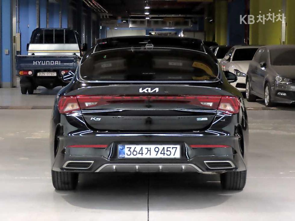 2022 - kia k5