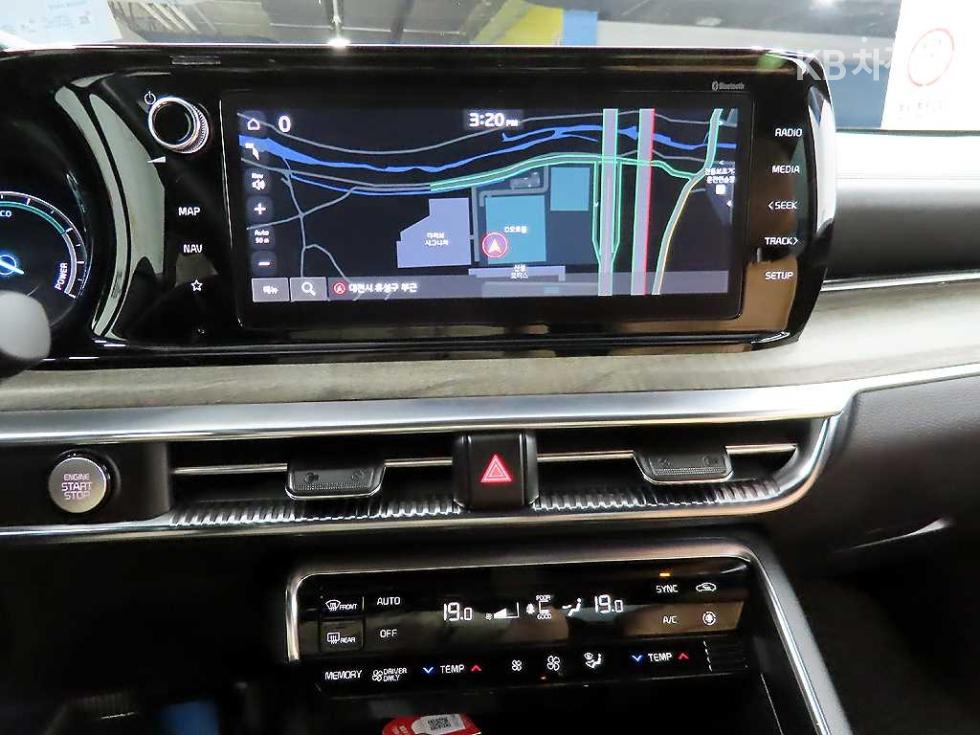 2022 - kia k5