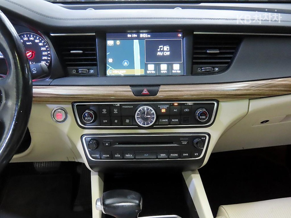 2016 - kia k7