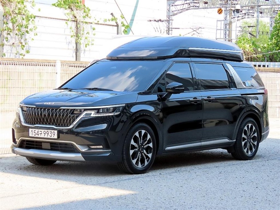 2022 - kia carnival