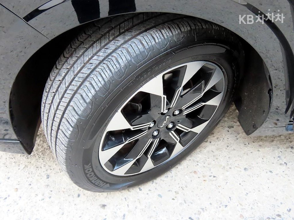 2022 - kia carnival