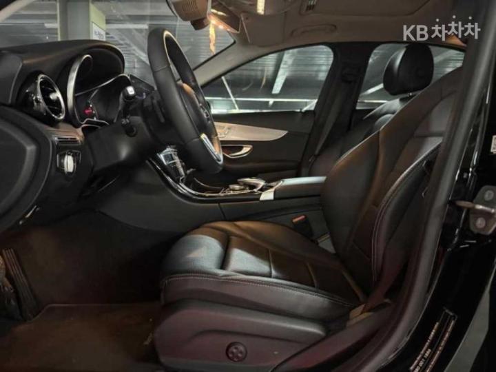 Mercedes-Benz C-Class C200 Avantgarde W205 9