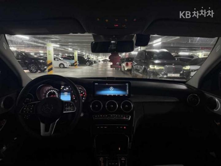 Mercedes-Benz C-Class C200 Avantgarde W205 10