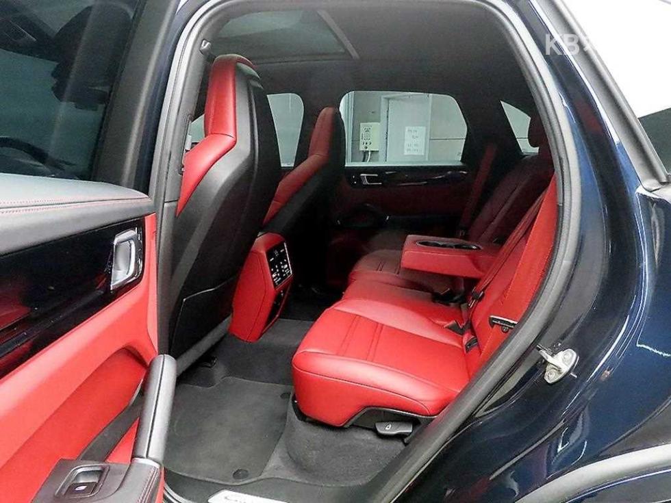 2023 Porsche (9Y0) photo