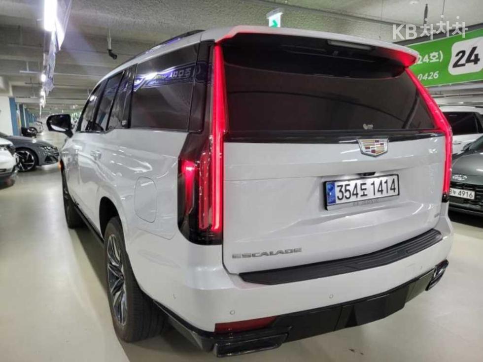 2023 Cadillac ESCALADE(5) photo