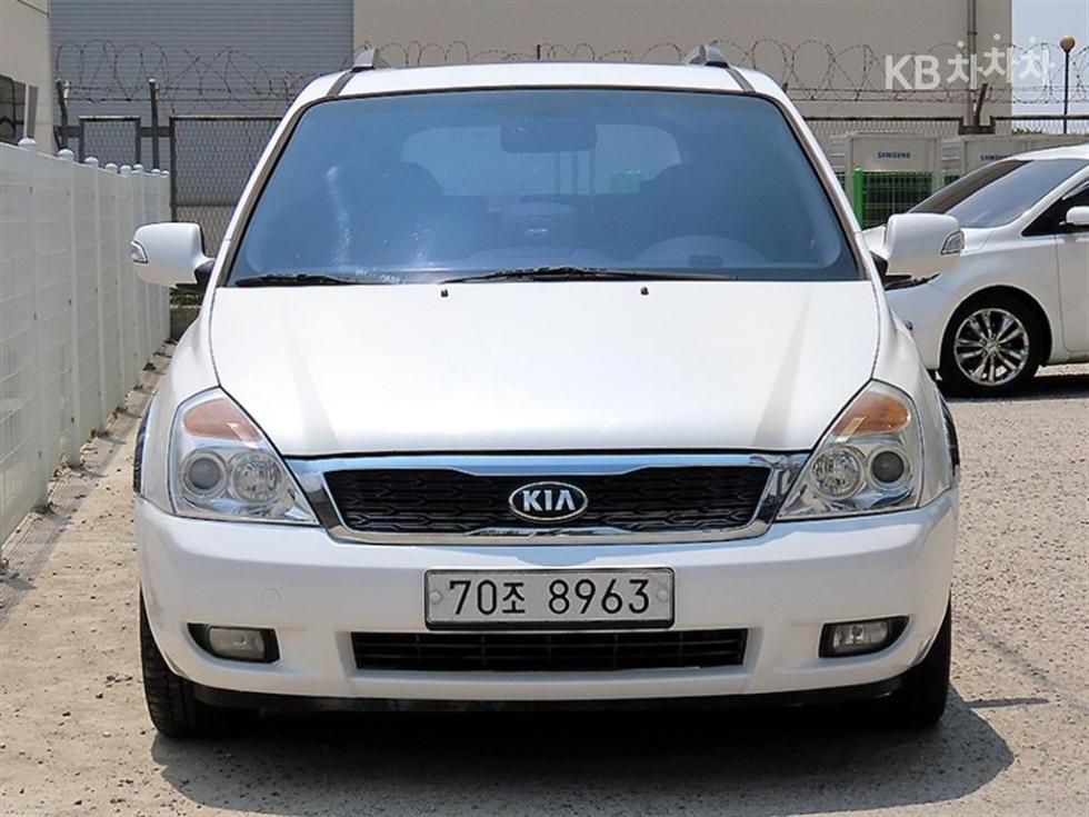 2014 kia carnival