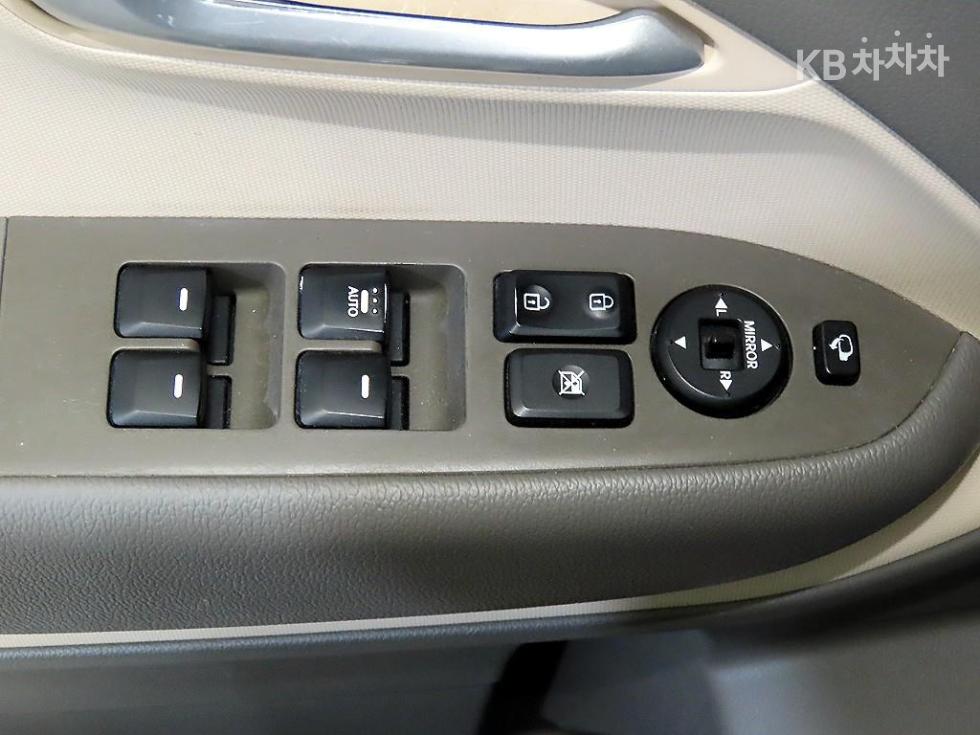 2012 - kia ray