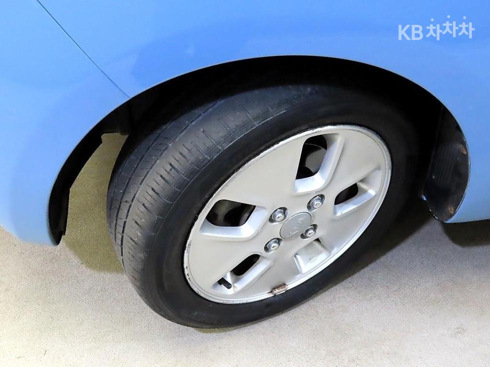 2012 - kia ray