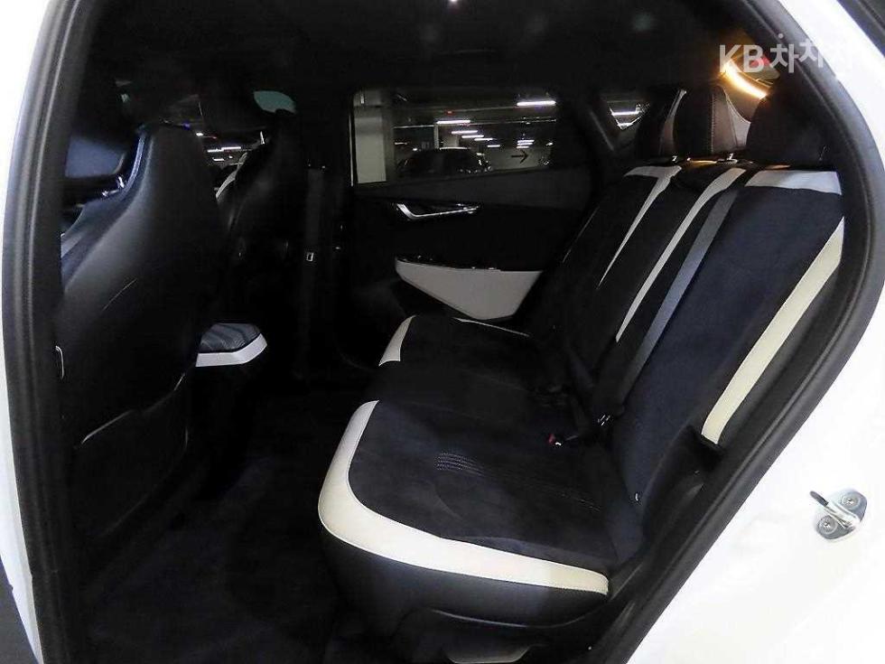2022 - kia ev6