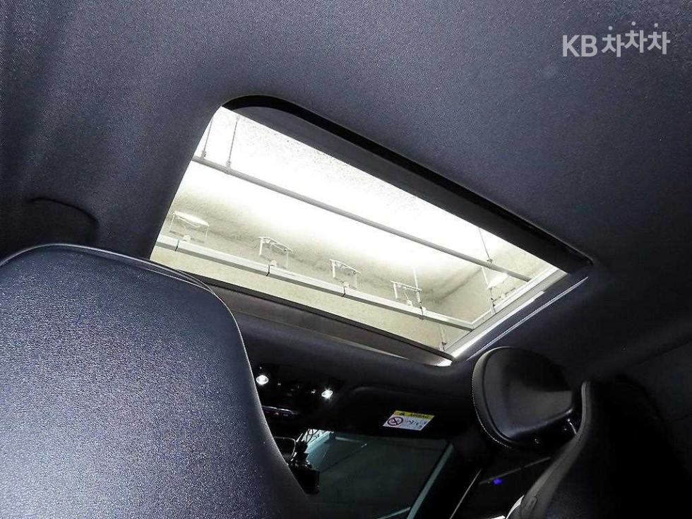 2022 - kia ev6