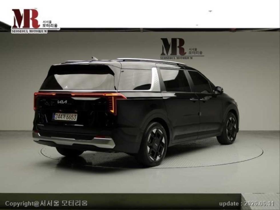 2025 - kia carnival