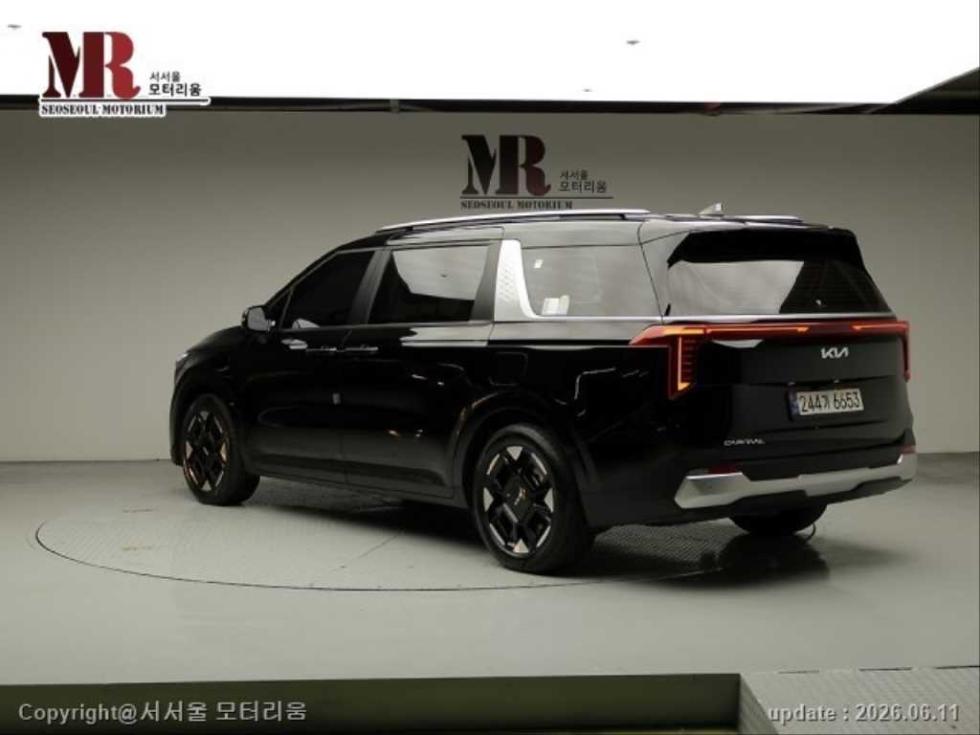 2025 - kia carnival