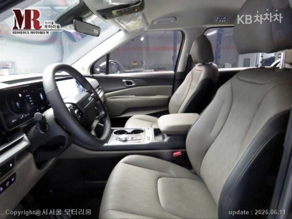 2025 - kia carnival