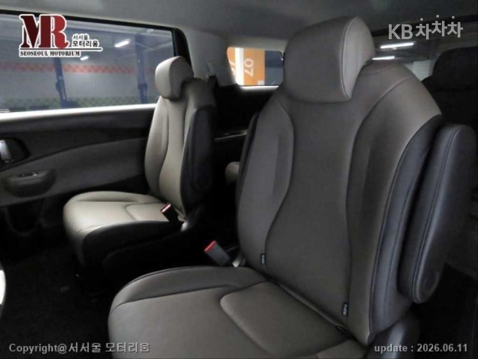 2025 - kia carnival